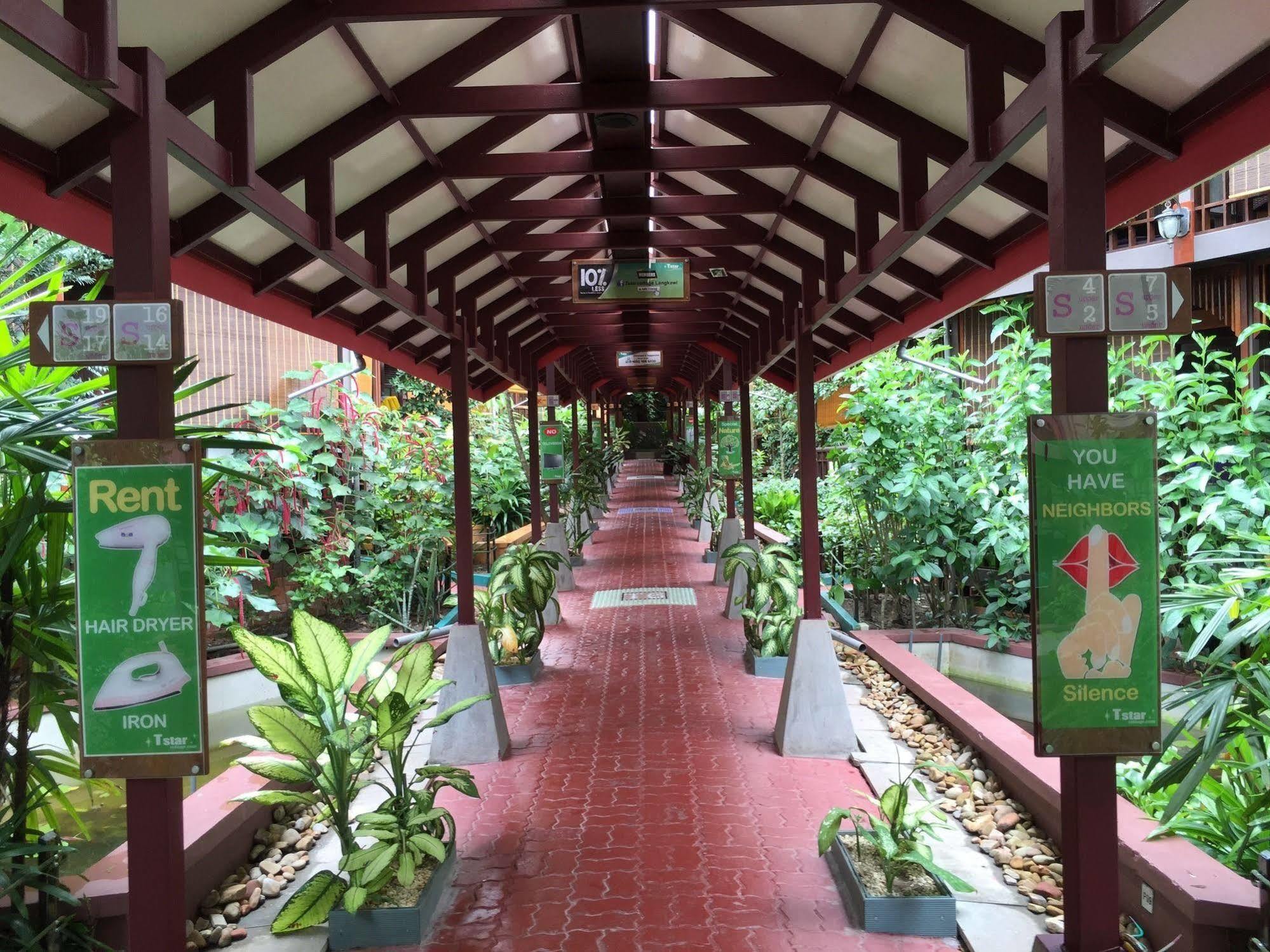 ที สตาร์ คอตเทจ Hotel ปันไตเจอนัง ภายนอก รูปภาพ