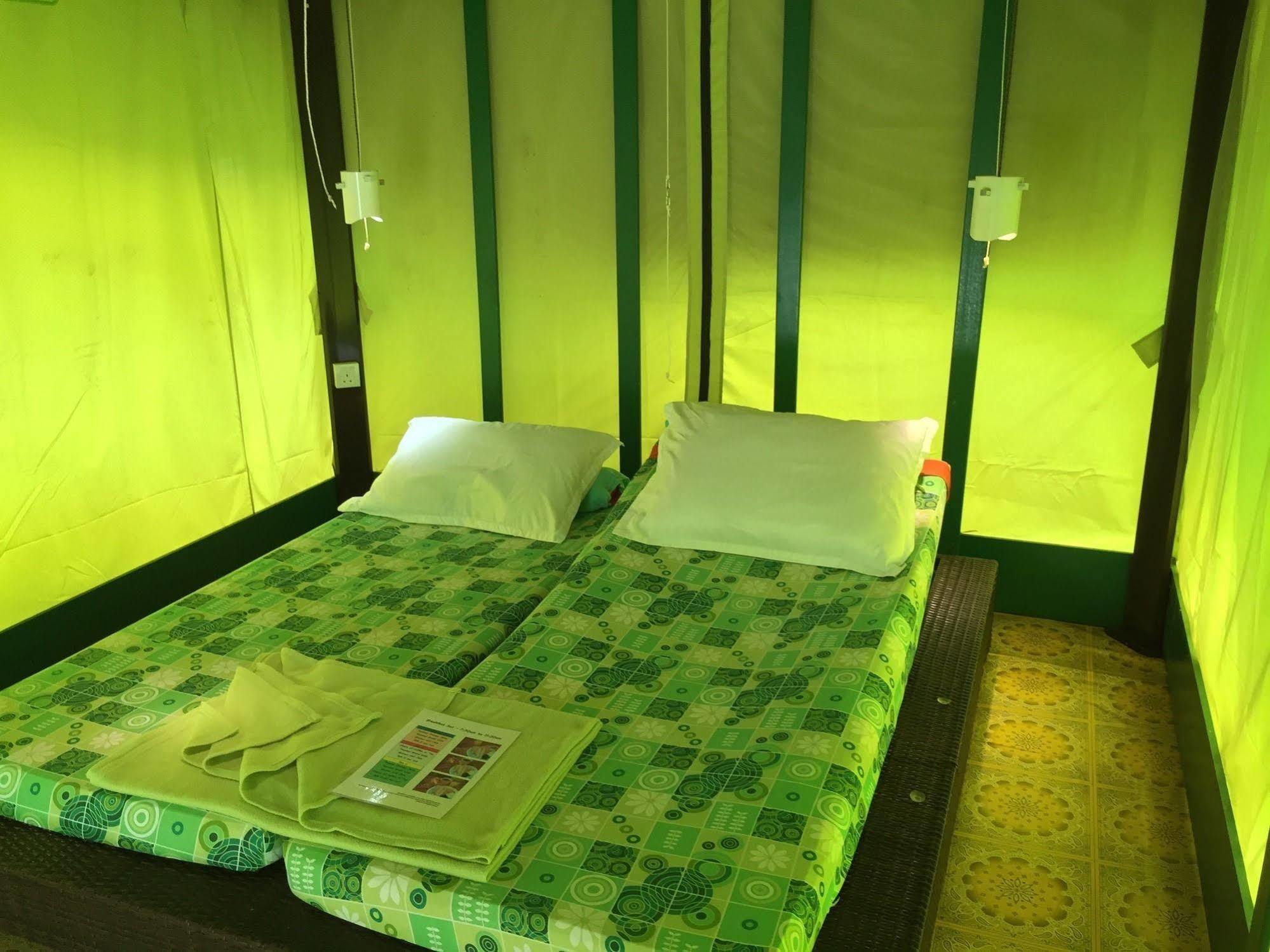 ที สตาร์ คอตเทจ Hotel ปันไตเจอนัง ภายนอก รูปภาพ